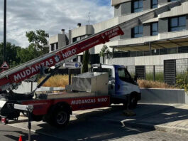 ¿Cuándo contratar el servicio de grúa elevadoras para mobiliario?